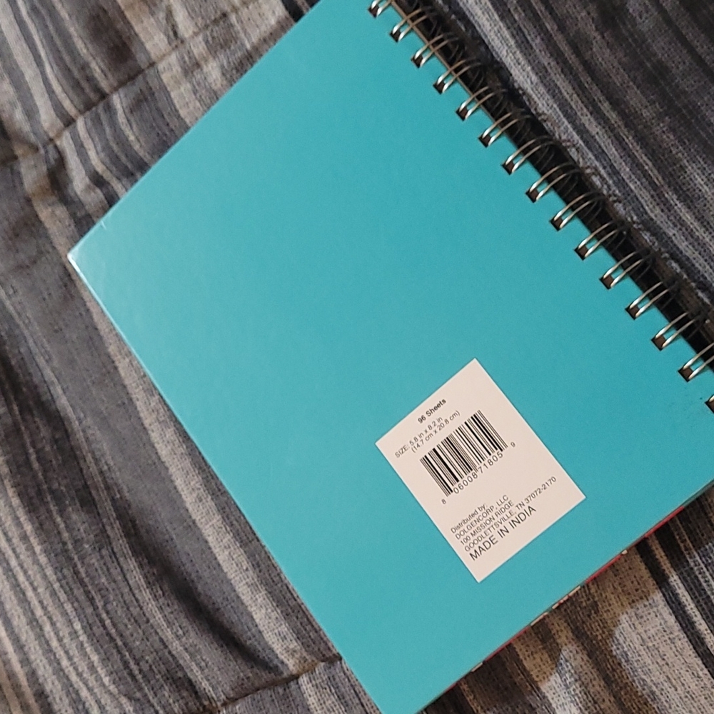 Journaling notebook - Picture 3 of 4
